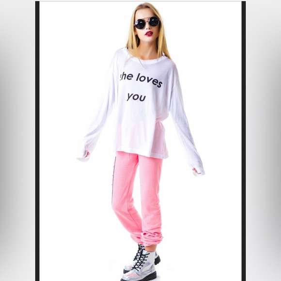 Wildfox Tops - Wildfox Dolls Kill She Loves Me long sleeve white shirt tee Very Soft women’s M